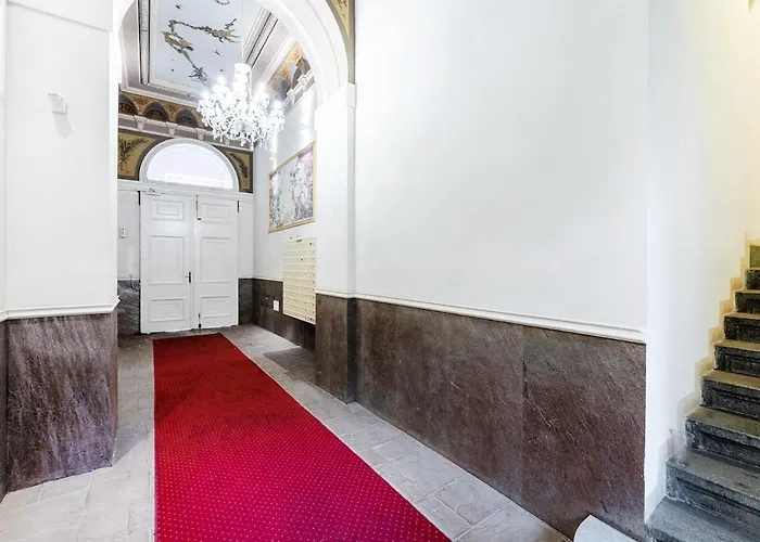 Rentero Charles Square Parking On Request Apartamento