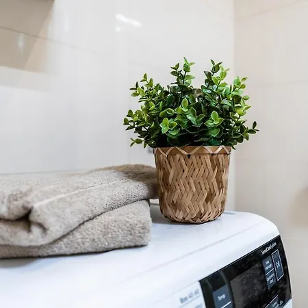 Apartman Rentero Charles Square Parking On Request *