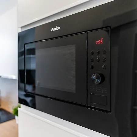 Apartman Rentero Charles Square Parking On Request *