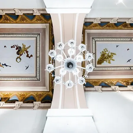 Rentero Charles Square Parking On Request Prága